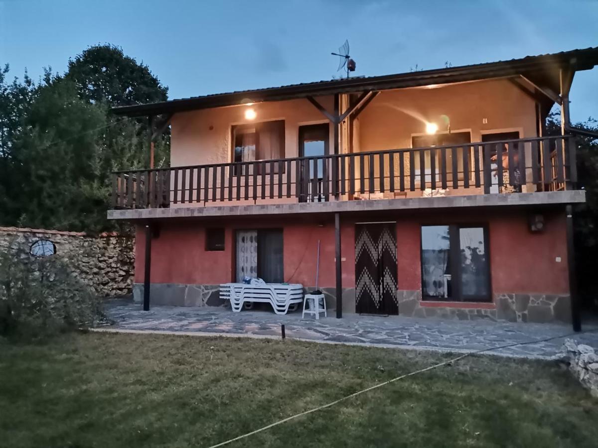 הוילה וארנה Sunset House מראה חיצוני תמונה